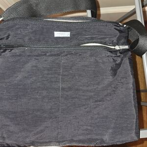 Baggallini Large Zipper Bagg